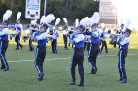 2015-4-27_042_Koningsdag taptoe Huizen